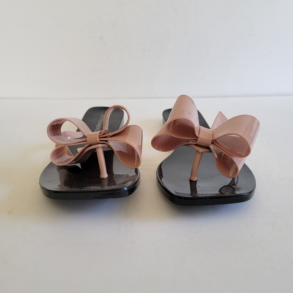 Jeffrey Campbell Blush Pink Bow Sandals EU40 US9 Black Flat Flip Flops Jellies - Picture 4 of 12